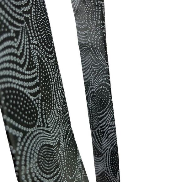 Perry Ellis Portfolio Mens Gray Olive Paisley 100% Silk Hand Made Necktie Tie - Picture 2 of 16